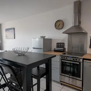  Appartement Appt De Charme Avec Grand Balcon Proche Avignon Wifi Gratuit